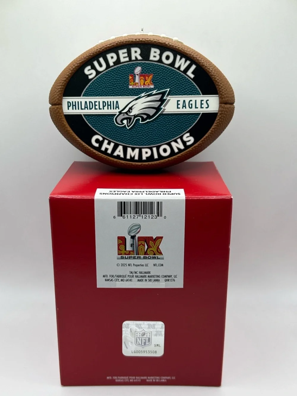 New Philadelphia Eagles Super Bowl Champions Ornament - Picture 3 of 4